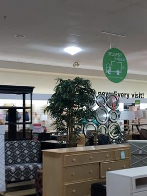 Framingham HomeGoods -- Framingham Mall : 400 Cochituate Road / Route 30, Framingham                   Interior