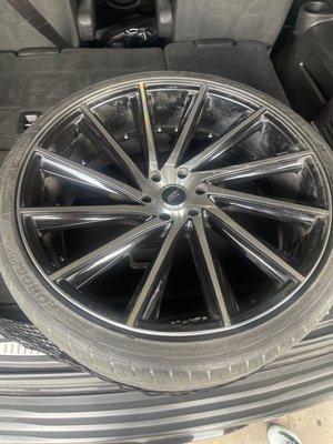 Repaired and unbent rim