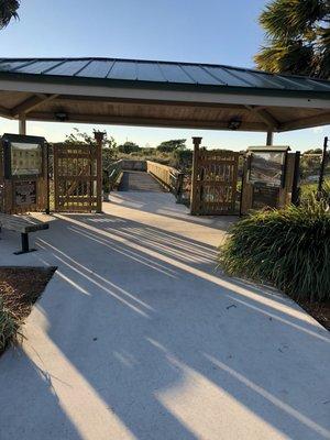 Entrance to the boardwalk.