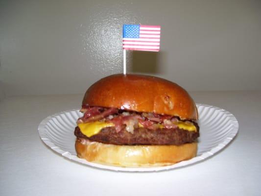 1/3 lb Mile High Bacon Cheeseburger