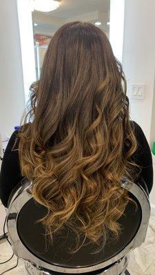 Simple balayage & you can never go wrong with curls!