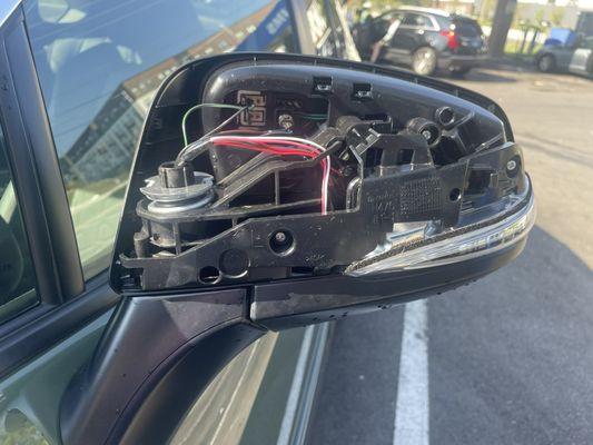 Rear view Mirrors covers flew off