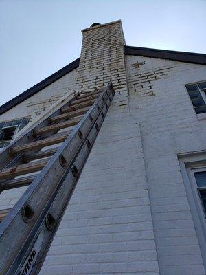 Chimney was deteriorated with bad mortar joints