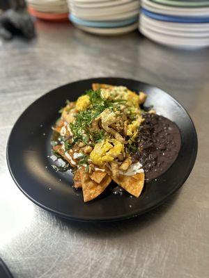 Chilaquiles desayuno