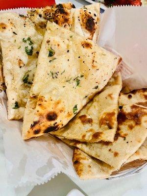 Garlic Naan Bread and Tandoori Roti (with butter)