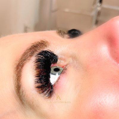 Mega Volume lashes