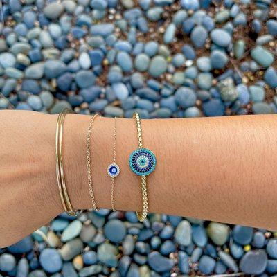 Stackable evil eye brackets