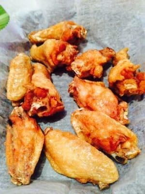 These are the naked chicken wings. If you like it crispy like we do, I recommend you request that they are fried for 13 minutes.