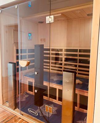 Infrared sauna