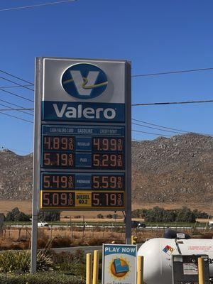 Lakeview Valero Gas Station