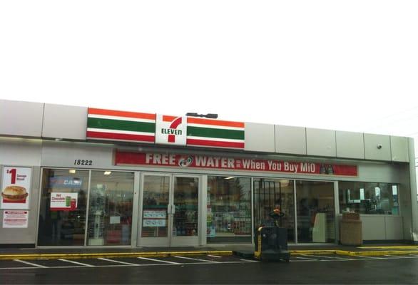 7 eleven / 76