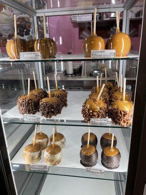 Assorted caramel apples