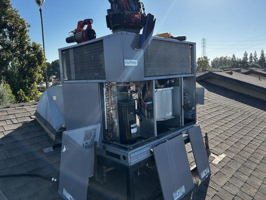 We service and repair all major brands of HVAC units