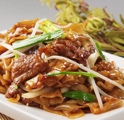 Beef chow fun