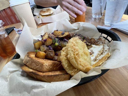 Hippie breakfast. Two eggs, veggie potatoes, toast and a side of fried green tomatoes. Yumm.