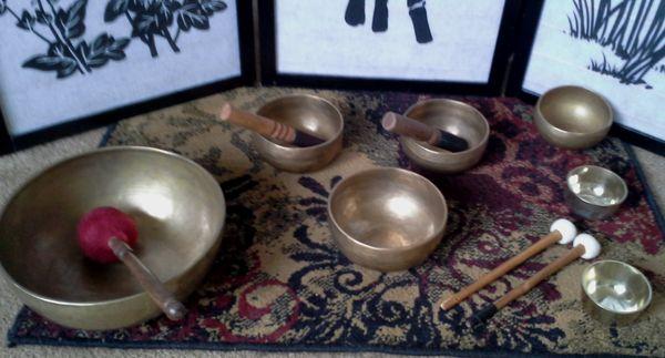 Singing bowl for sound therapy