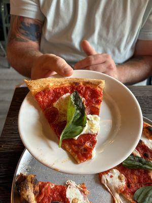 Margherita pizza and Fried mozzarella.