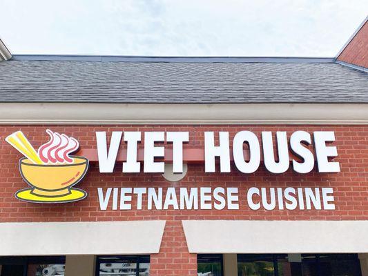 Viet House restaurant - 975 Airport Rd