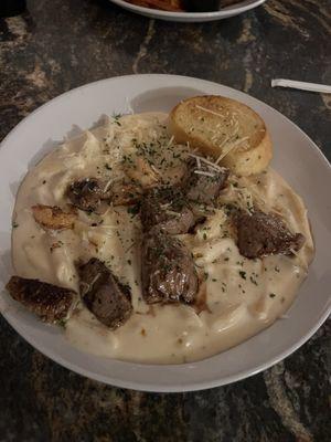 Steak shrimp Alfredo