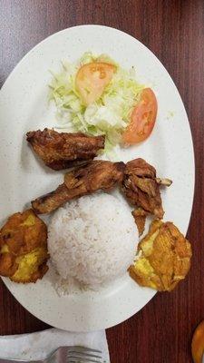 The pollo frito with white rice, good portion, salad and it comes with beans