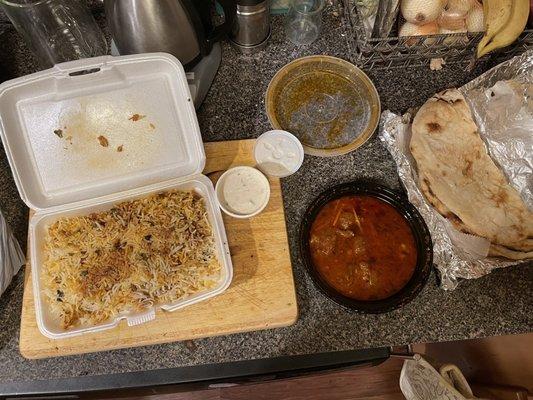 Chicken biryani, lamb nihari, and naan