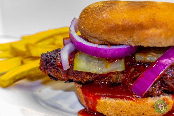 Blackened BBQ EatLoaf Sndwch w/ Alkaline Fries