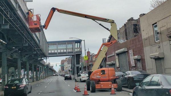 60' Articulating Boom Lift Rental in NYC Rates: Day - $365 Week - $1350 Month - $3350