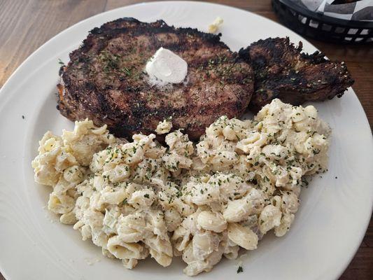 Lucked out prime rib with Mac Salad vs baked potato