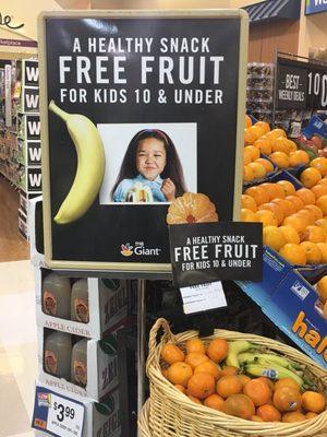 Kids 10 & Under get free fruit! This is so considerate and thoughtful! Love it!