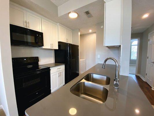 One Bedroom Kitchen