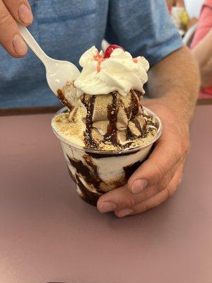 S'mores sundae