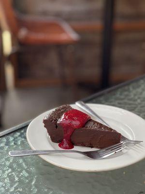 Flourless chocolate cake - Decadent! Delicious!