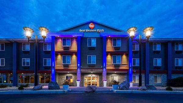 Best Western Plus 1200 Gateway Blvd. Hudson WI