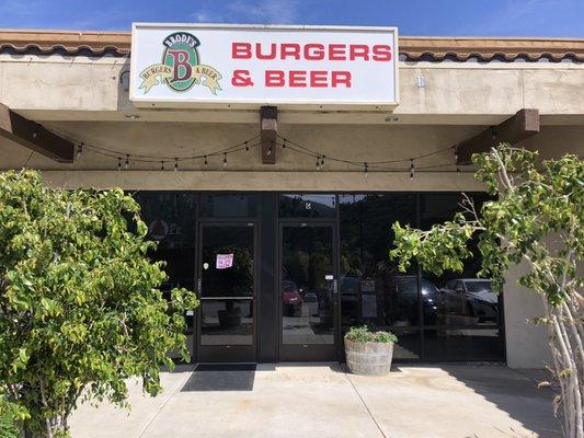 Brody's Burgers and Beer Jamul CA. Commercial Window Tinting