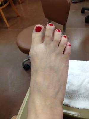 My newly done holiday toes'