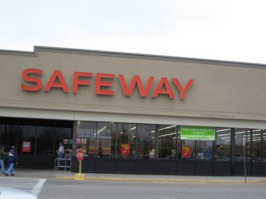 Don't let the font or color fool  you...it's a Safeway