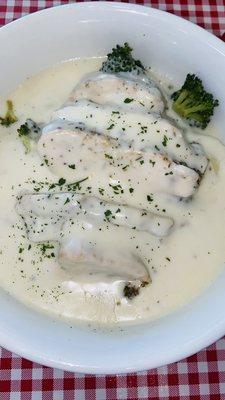 Stuffed ravioli w/ chicken and broccoli and Alfredo sauce