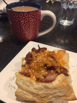 Bird's Nest with bacon and coffee