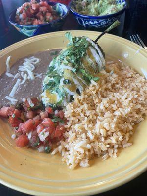 Chili relleño with rice, beans and pico de gallo