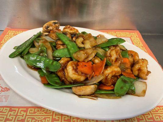 Shrimp with snow pea