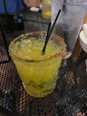 Jalapeño mango margarita