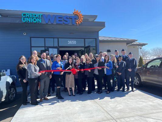 Ribbon cutting ceremony for Credit Union West branch in Prescott Valley.