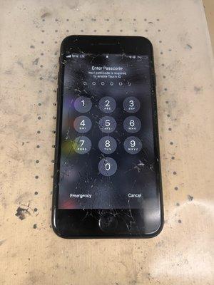 iPhone SE 2020 screen repair El Paso.