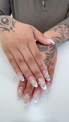 Nails by Yvonne at Onyx Nails in National City. Call us at 858-999-9979 to schedule your appointment. Walk-in welcome!