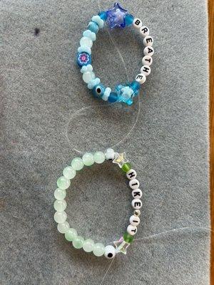 Just took my first class, Playful Stretch Bracelets, at Nomads. Fun and easy! Margo is an awesome teacher. Highly recommend!