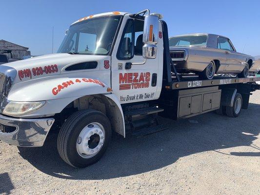 Meza's Towing 619-920-0833