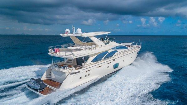 80' Azimut Available for Charter