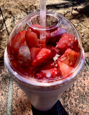 Strawberry raspado