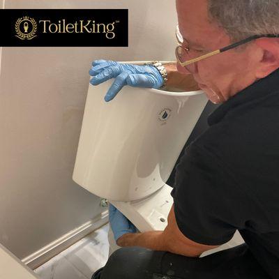 Our toilet installers are clean and professional.