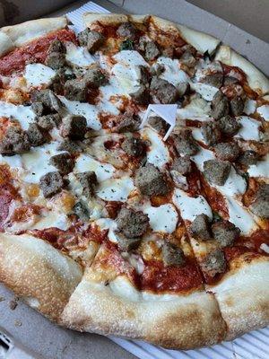 Meatball pizza